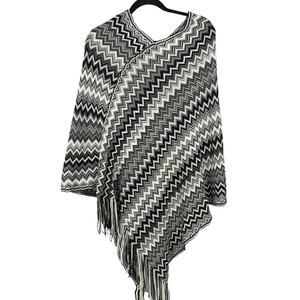 JUST BE Woman’s Fringed Knit Poncho. OS (XS-L)  Western Cottage Whimseygoth